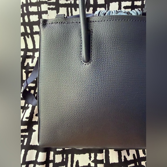 Kate Spade x Disney Alice in Wonderland Shopper Crossbody Bag - Picture 8 of 15